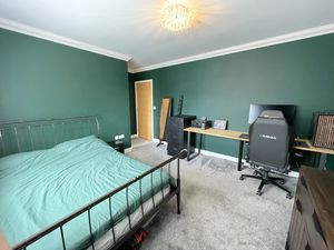 Red Barn Close- click for photo gallery
